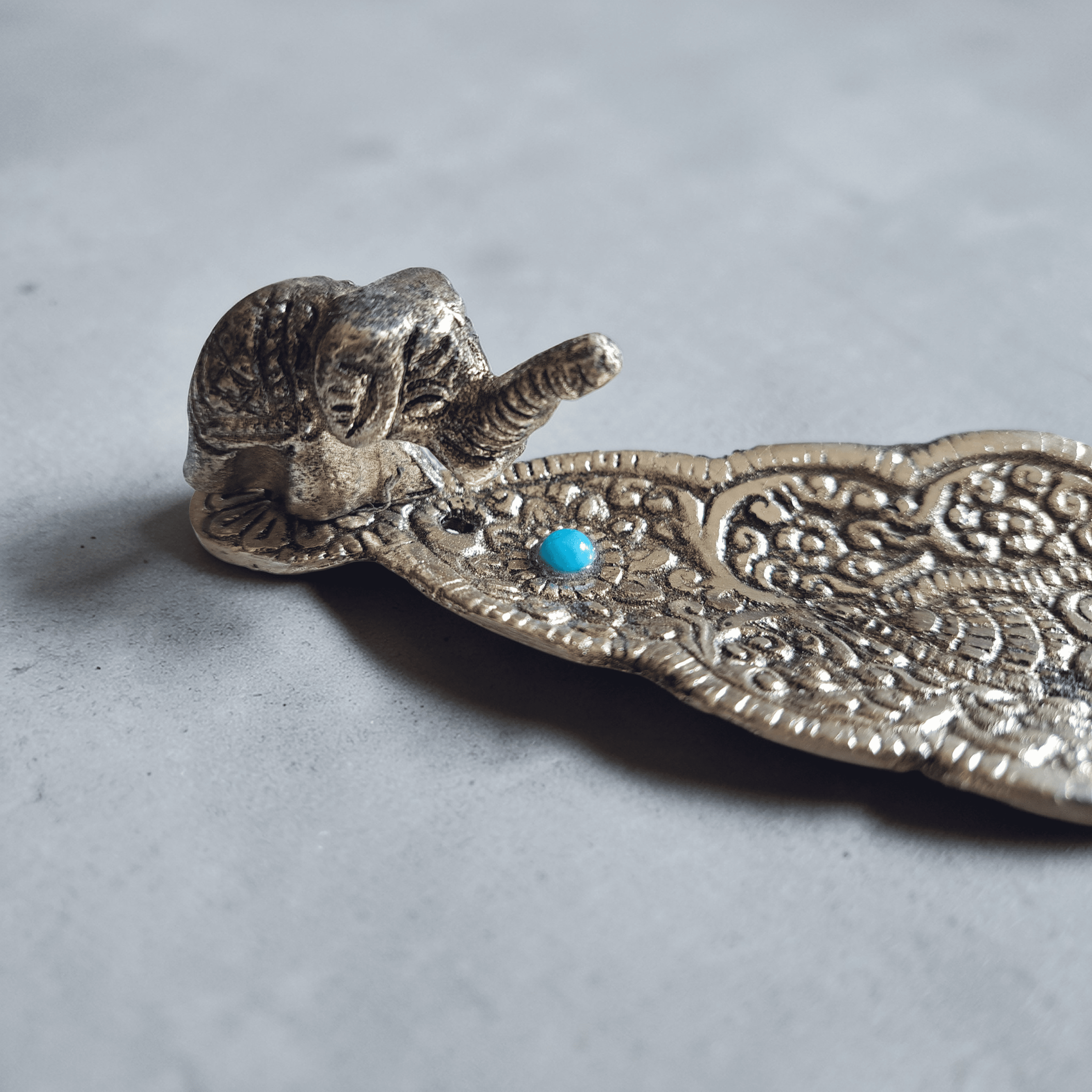 Fém hosszú füstölőtartó - Elefánt